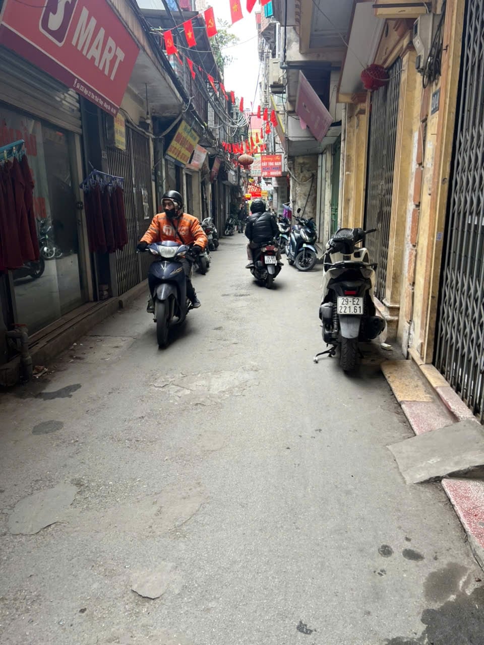 Nhà phố Tôn Thất Tùng, Đống Đa 36m² giá 9.6 tỷ - Sẵn sàng ở ngay!