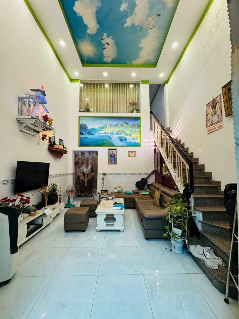 Nhà 2 Tầng Hẻm Ô Tô Lạc Long Quân, Tân Bình 58m² - Giá Chỉ 5,28 Tỷ