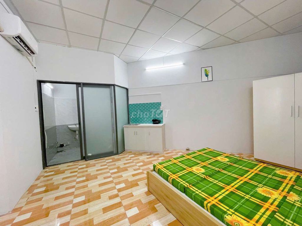 Phòng Studio rộng 20m² tại Hồng Lạc, Tân Bình chỉ 3.5 triệu - Gần Ngã tư Bảy Hiền