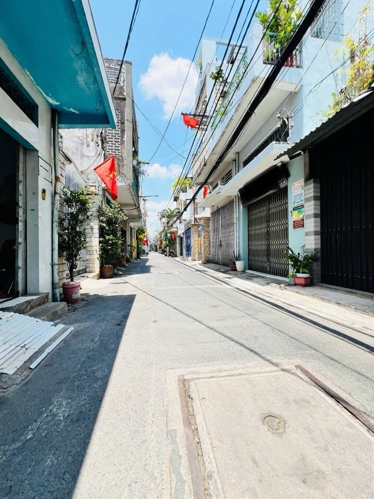 Nhà 4 tầng tại Quận 3, 52m² giá 11 tỷ - Đẹp, vào ở ngay!