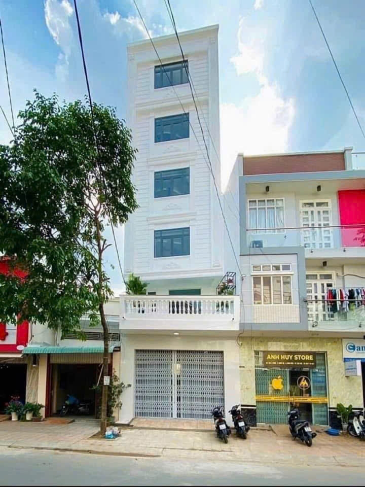 Nhà mặt tiền Lê Bình, Quận Ninh Kiều, 400m² giá 12.5 tỷ - Kinh doanh đa ngành thuận lợi!