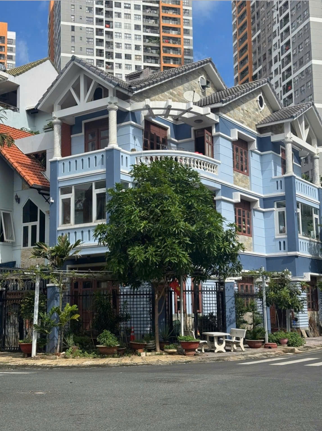 Bán nhà góc 2 mặt tiền An Phú, Quận 2, 139m² - Cực kỳ hiếm trong khu!