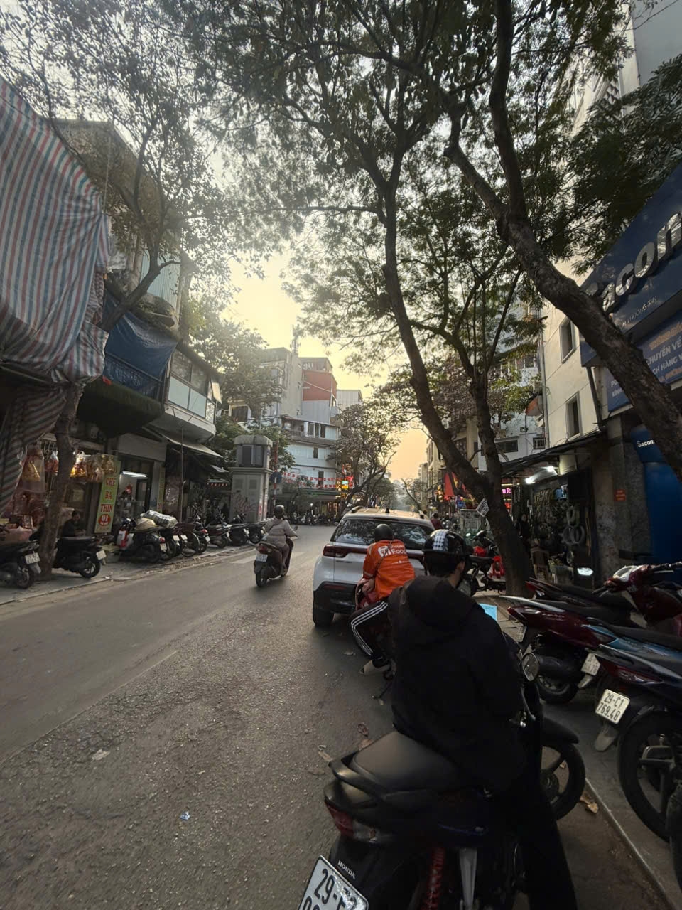 Nhà phố cổ Hàng Bồ 91m² giá 58 tỷ - Vị trí vàng kinh doanh gần Hồ Gươm!