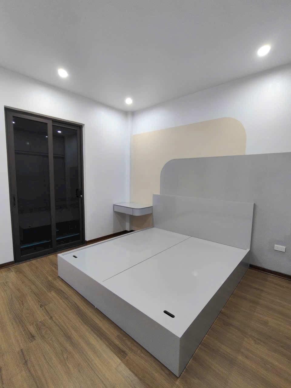 Nhà lô góc 3 tầng Phố Hàn Giang, 46.8m² giá 3.8 tỷ - Chính chủ bán gấp!