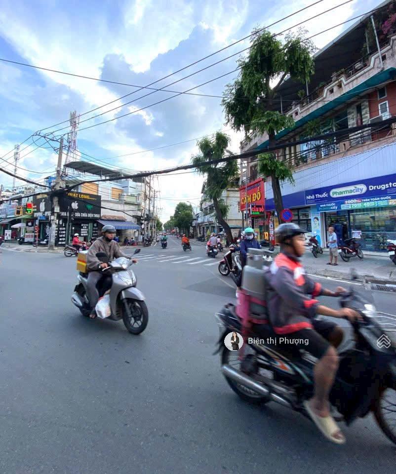 Nhà Mặt Phố Đặng Văn Bi, Thủ Đức 410m² giá 50 tỷ - Phong thủy tốt, đầu tư sinh lời!