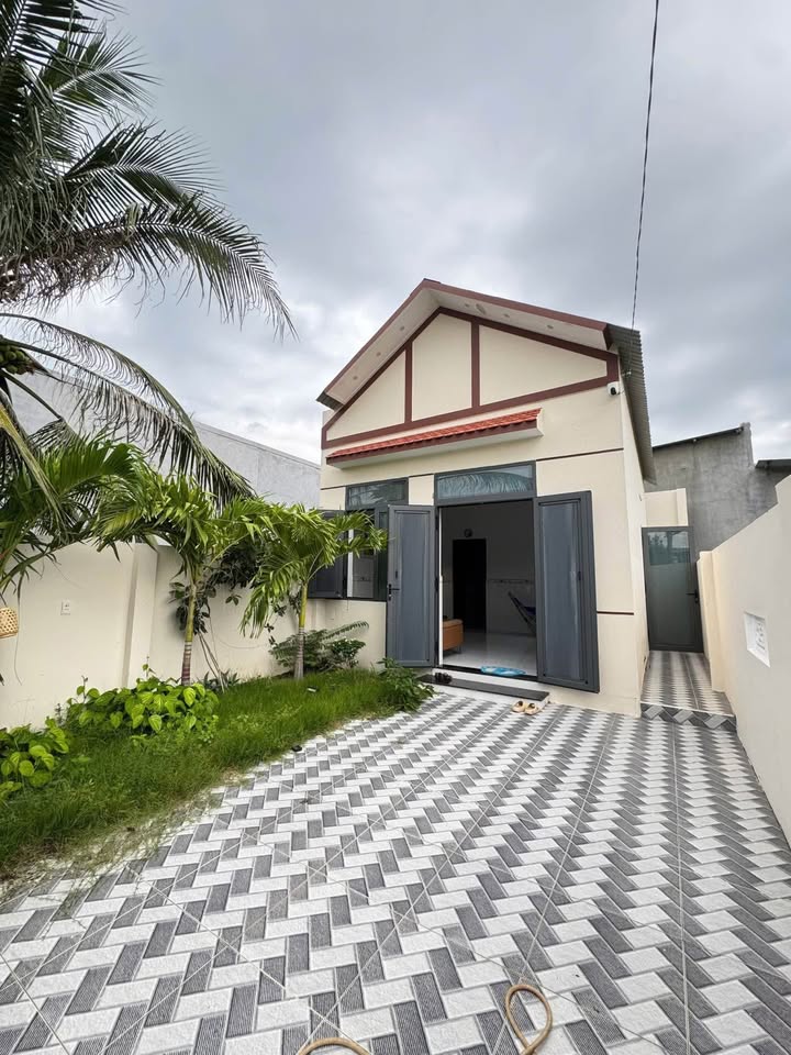 Nhà riêng làng Vạn Phước, 83m² giá 695 triệu - Bán gấp, nội thất đầy đủ!