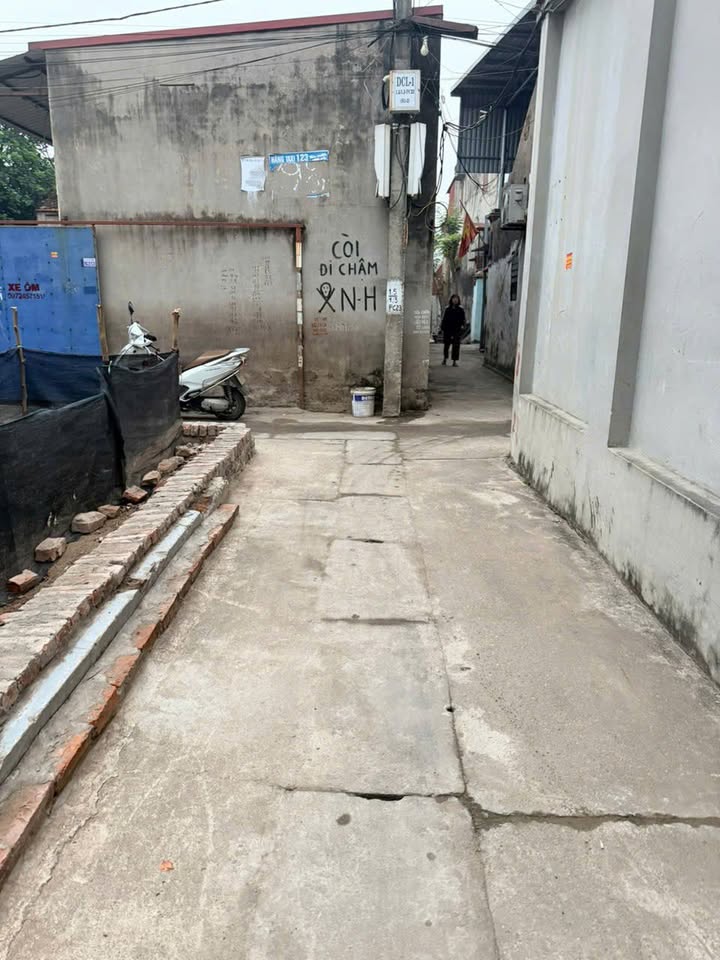 Nhà ở Phường Phù Chẩn, Từ Sơn 40m² giá 1.1 tỷ - Gần hồ điều hòa và chợ