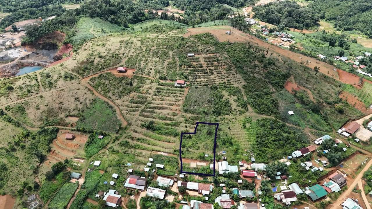 Đất vườn Măng Đen 1700m² giá 2 tỷ - Sổ đỏ chính chủ, đầu tư sinh lời!