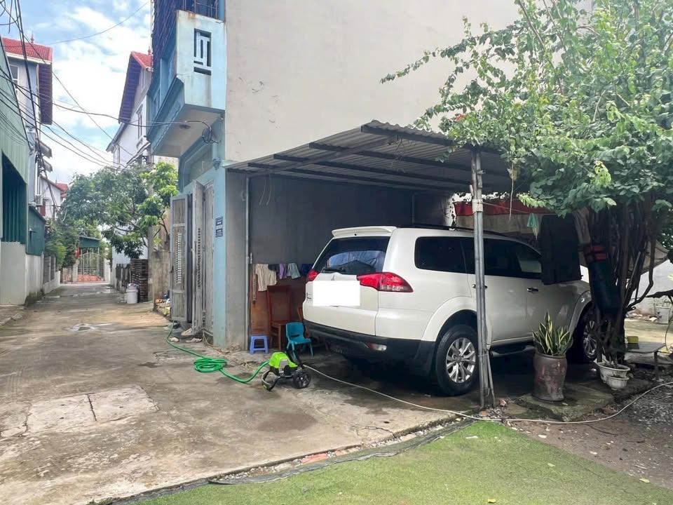 Đất nền Phường Cự Khối, Quận Long Biên 42m² giá 4 tỷ - Sổ đỏ chính chủ, giao dịch ngay!