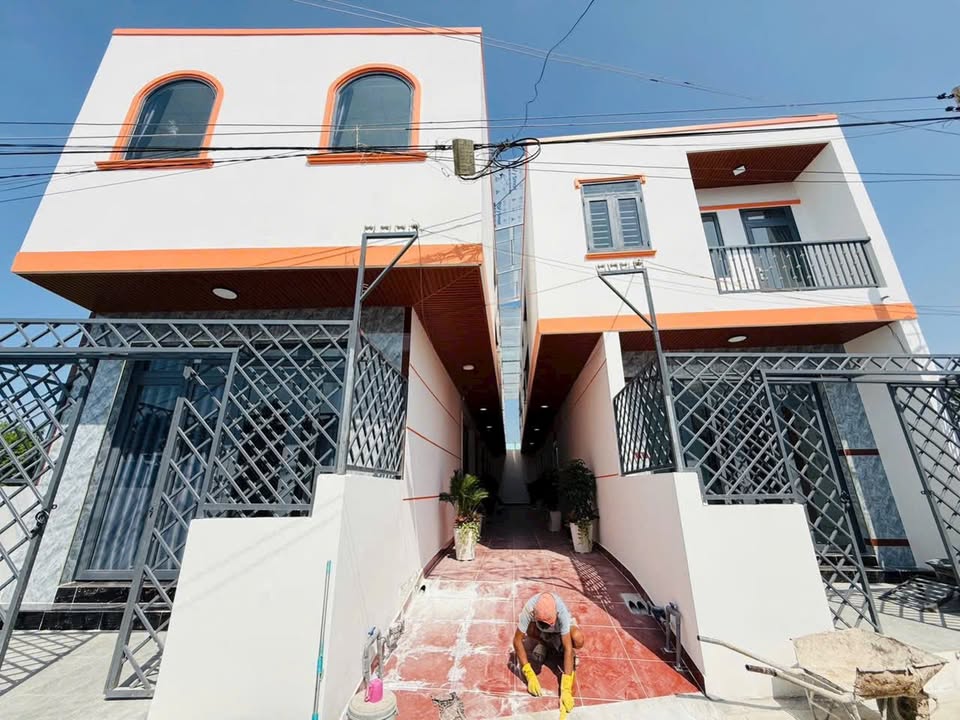 Nhà phố Huyện Bình Chánh 32m² giá 590 triệu - Cơ hội sở hữu nhà giá rẻ!