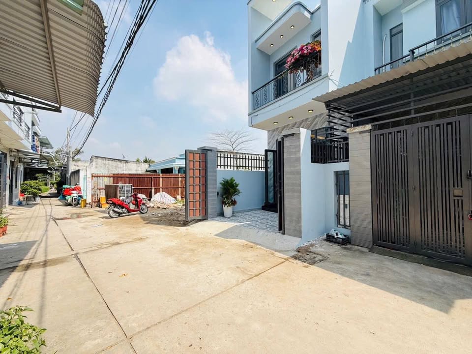 Nhà phố Đinh Đức Thiện, Bình Chánh 92m² giá 2.45 tỷ - Sổ hồng riêng, chính chủ!