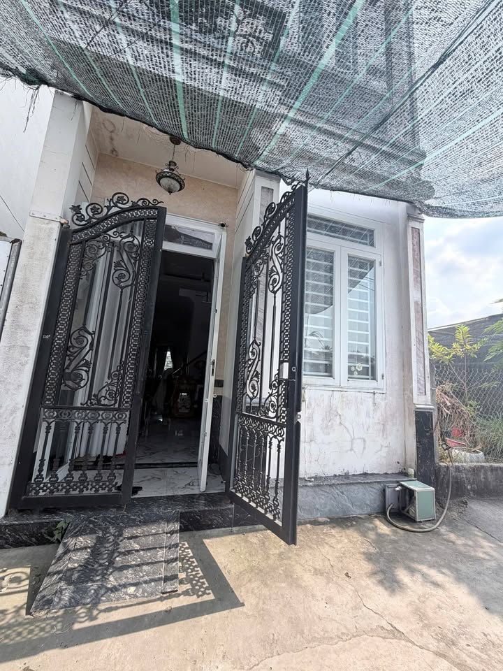 Nhà Lầu Tổ 7 Đường Nguyễn Văn Linh 112m² giá 2.8 tỷ - Pháp lý sổ hồng hoàn công!