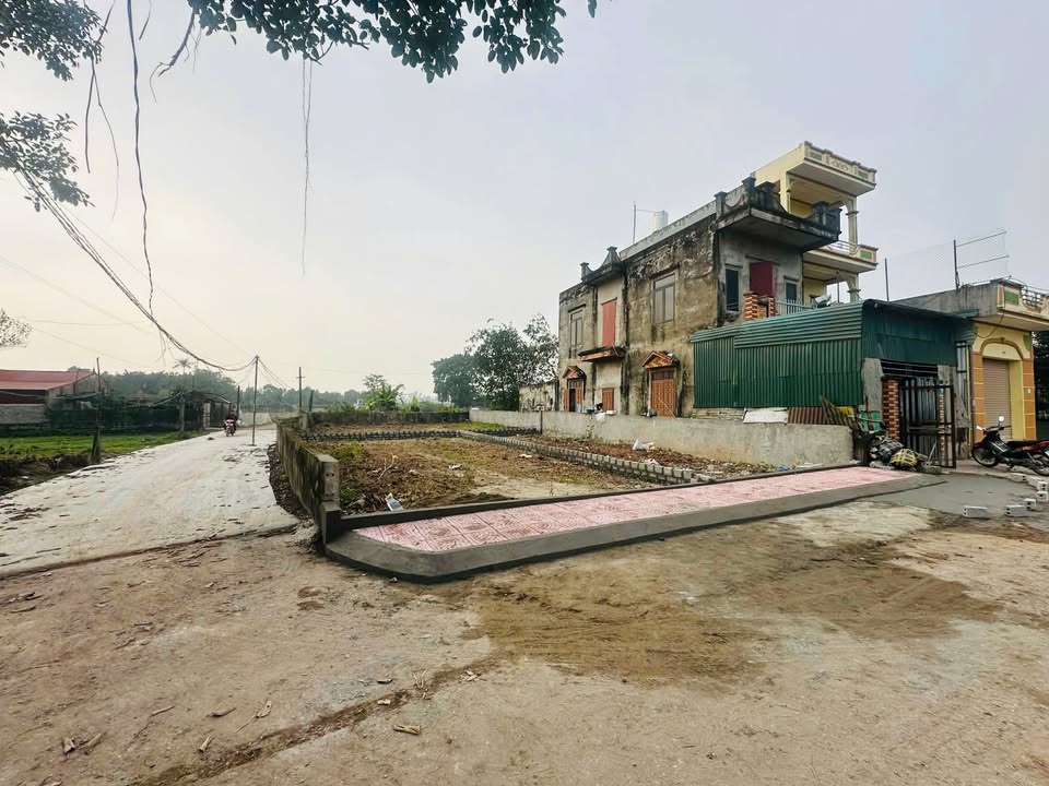 Đất lô góc Thôn Cựu Vân 85m² giá 3.8 tỷ - Đường ô tô tránh nhau