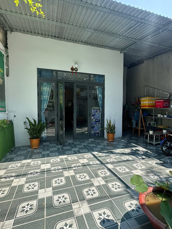 Nhà đẹp Hóc Môn 95m² giá chỉ 3.5 tỷ - Sổ hồng chính chủ!