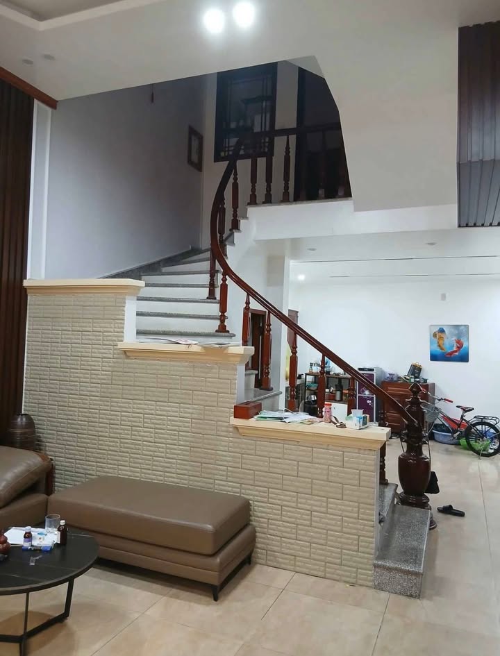 Nhà 2.5 tầng tại Trường Chinh, Hải Dương 52m² giá 3 tỷ - Sổ hồng chính chủ!