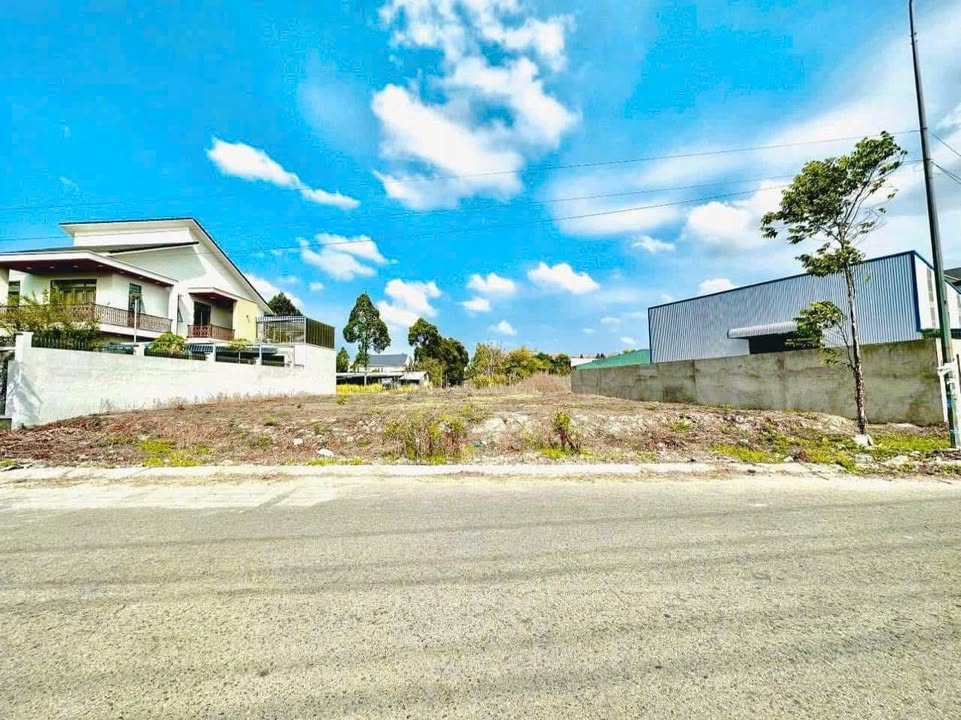 Đất nền biệt thự KDC 586, Cái Răng, 650.5m² giá 19.5 tỷ - View sông tuyệt đẹp!