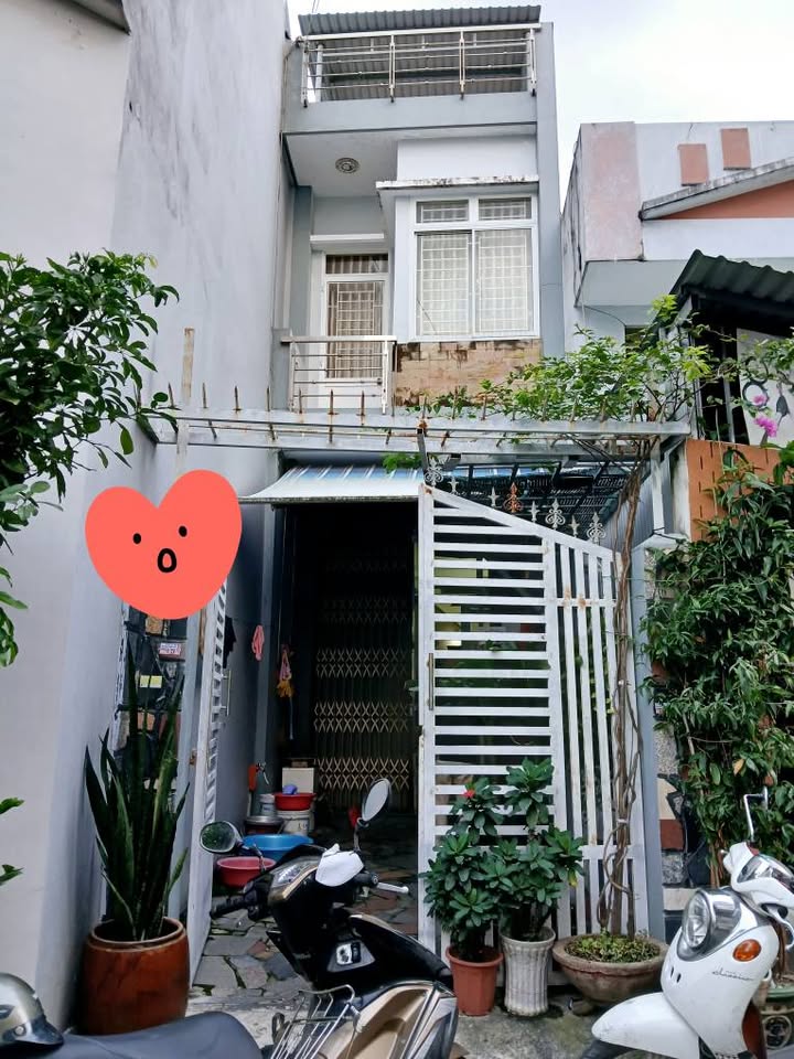 Nhà bán mặt hẻm rộng 7m Minh Khai, 70m² giá 3.5 tỷ - Chính chủ, an ninh tốt!