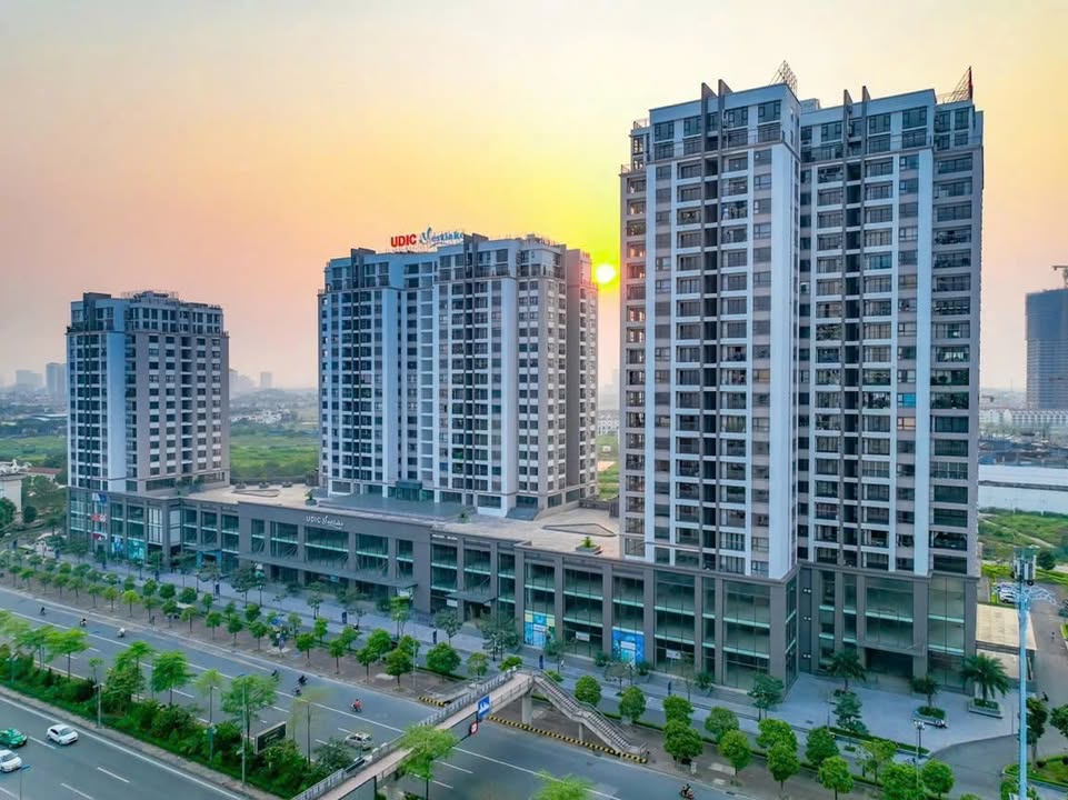 Căn hộ Udic Tây Hồ 86m² giá 8 tỷ - Sổ đỏ lâu dài, view đẹp!