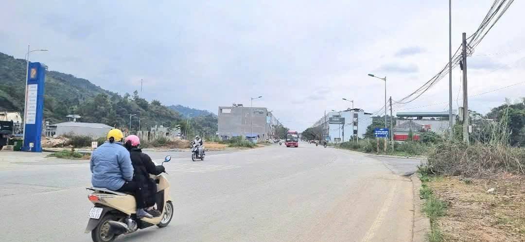 Đất nền Cam Đường Lào Cai 130m² giá chỉ 3.5 tỷ - Cơ hội đầu tư tuyệt vời!