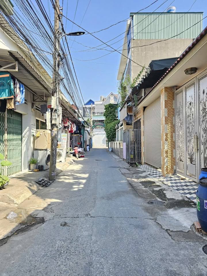 Dãy trọ 107.3m² tại Dĩ An giá 3.9 tỷ - Thu nhập 7 triệu/tháng!