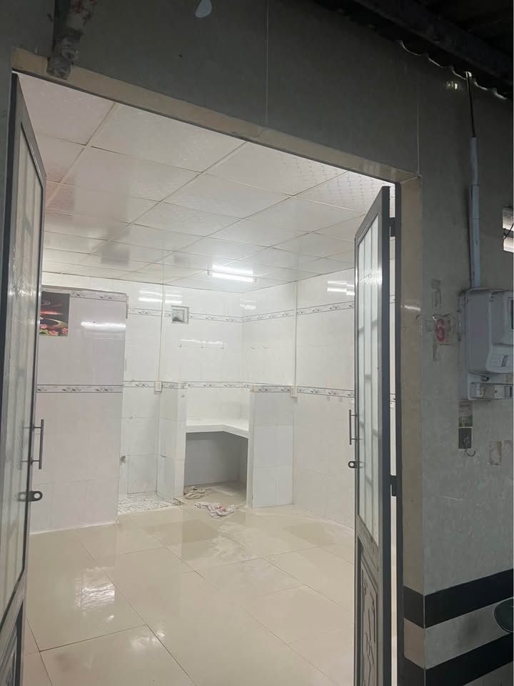 Phòng trọ tại trung tâm Cần Thơ 25m² giá chỉ 1.3 triệu - Sạch sẽ, thoáng mát!