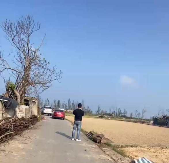 Đất biển Lộc Hà 100m² giá 1.2 tỷ - Sát Vinpearl, cơ hội đầu tư hiếm có!