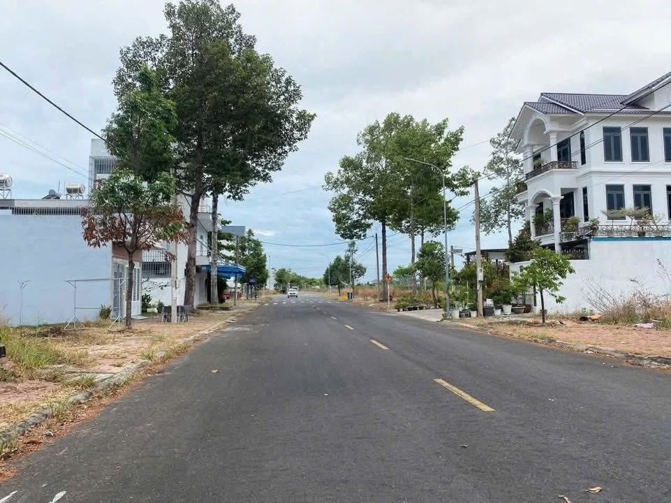 FrontHouse Bà Rịa 87m² giá 2.49 tỷ - Hướng Đông Nam, sổ hồng riêng