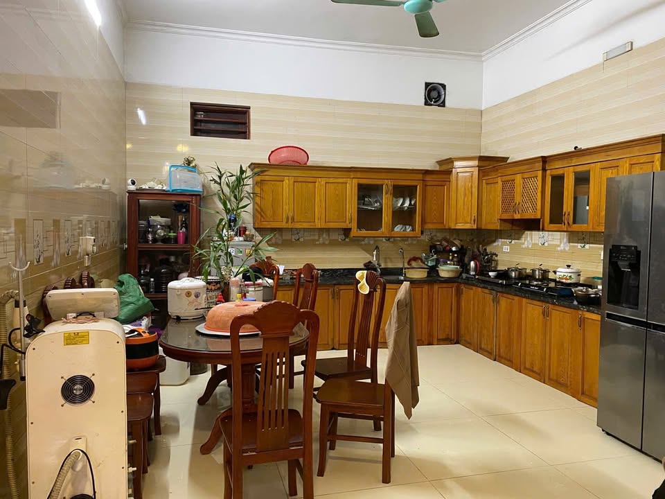 Nhà 3 tầng Phường Vân Giang 76m² giá thỏa thuận - Chính chủ bán gấp!