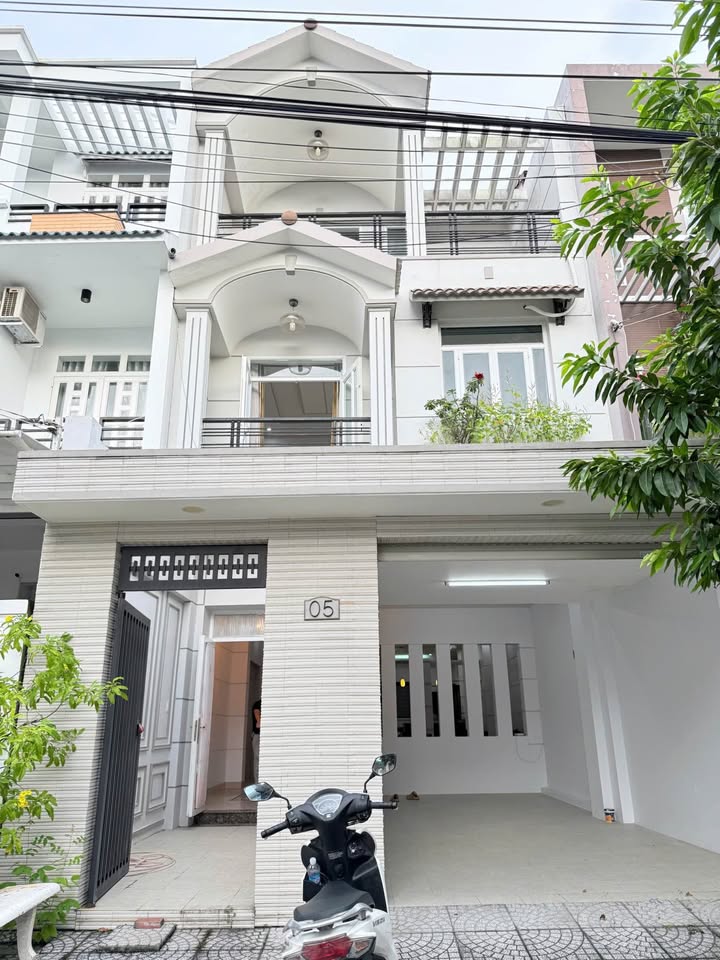 Nhà phố An Khánh, Cần Thơ 120m² giá 7.3 tỷ - Đường thông tiện kinh doanh