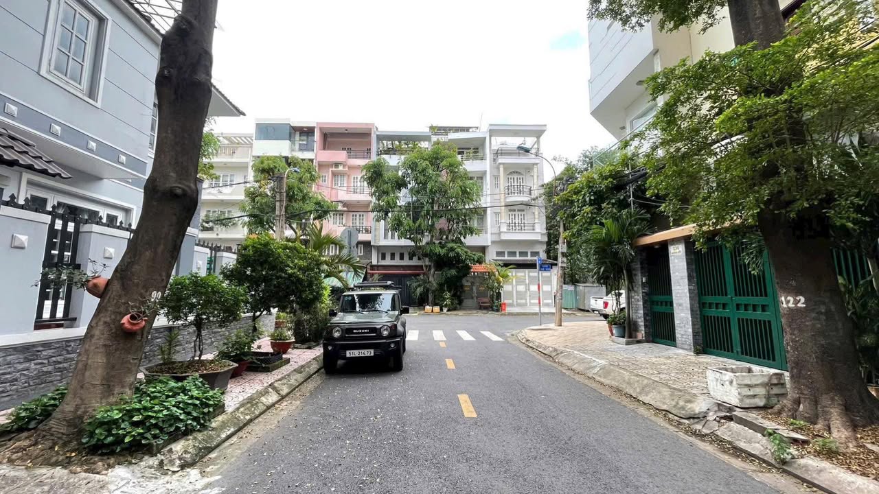 Đất Biệt Thự Đường Số 9 KDC Trung Sơn Quận 9 - Giá Tốt Chỉ 23.68 Tỷ!