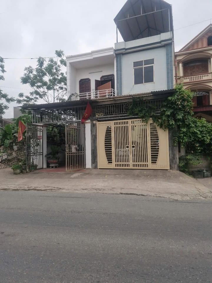 Nhà 2 Tầng Tổ 2 Đường Tố Hữu 92m² giá 3.95 tỷ - Kinh doanh thuận lợi!