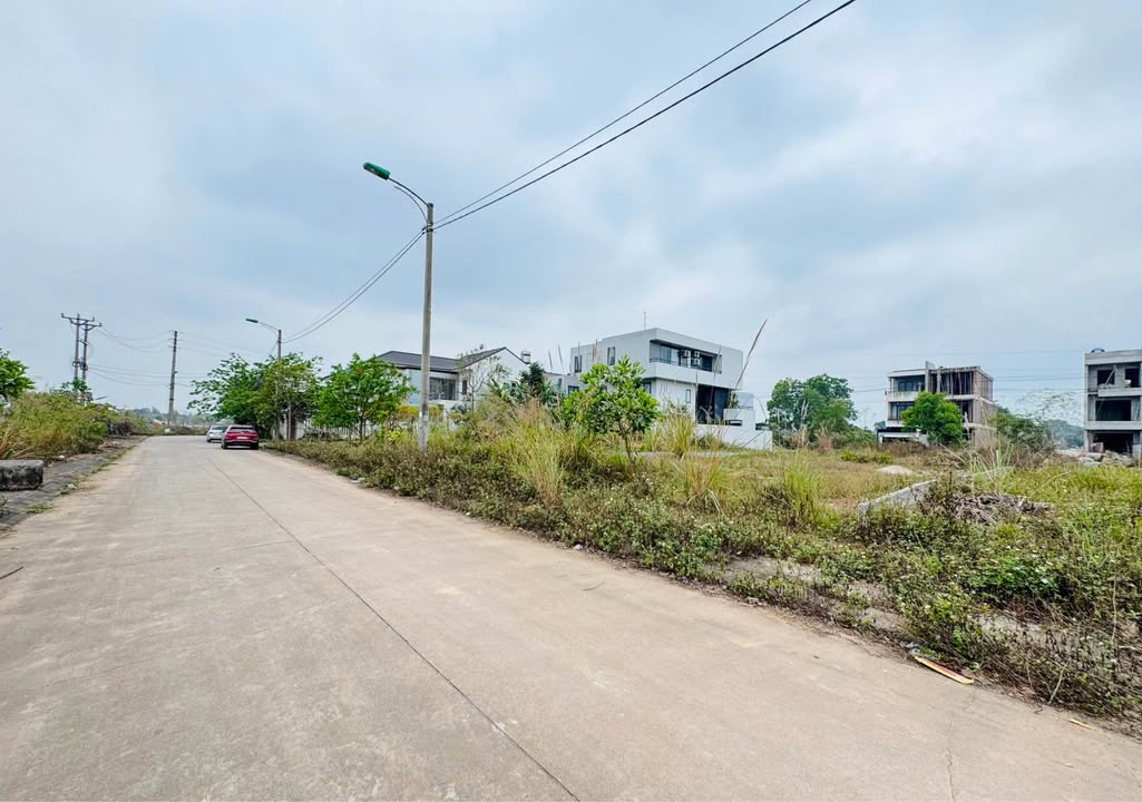 Đất Biệt Thự KDC 12 Wiem Cổng Tam Quan 300m² giá 10.5 tỷ - Hướng Đông Nam lý tưởng!