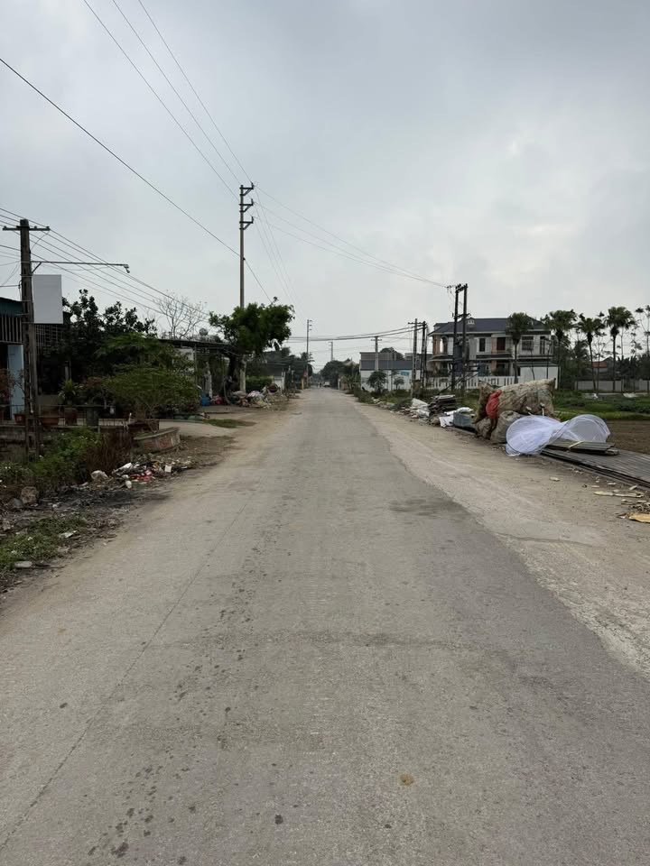 Đất nền Quảng Hải, Thanh Hóa 150m² giá 1 tỷ - Sổ đỏ chính chủ, hướng Nam mát mẻ!