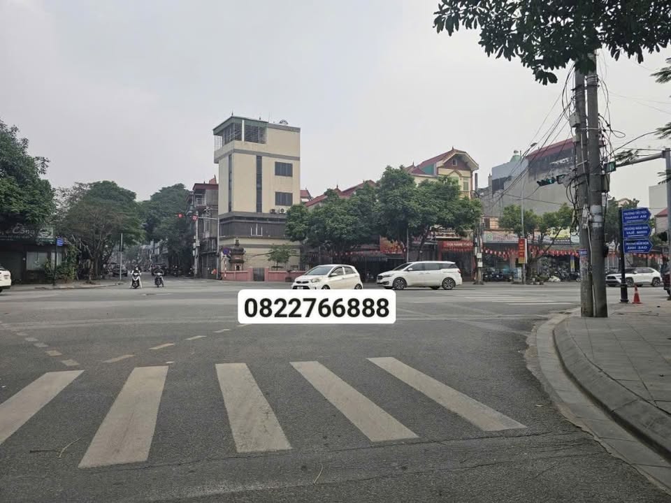 Đất nền 60m² phố Ngô Gia Tự, quận Long Biên - Sổ đỏ chính chủ, giá chỉ 10 tỷ!