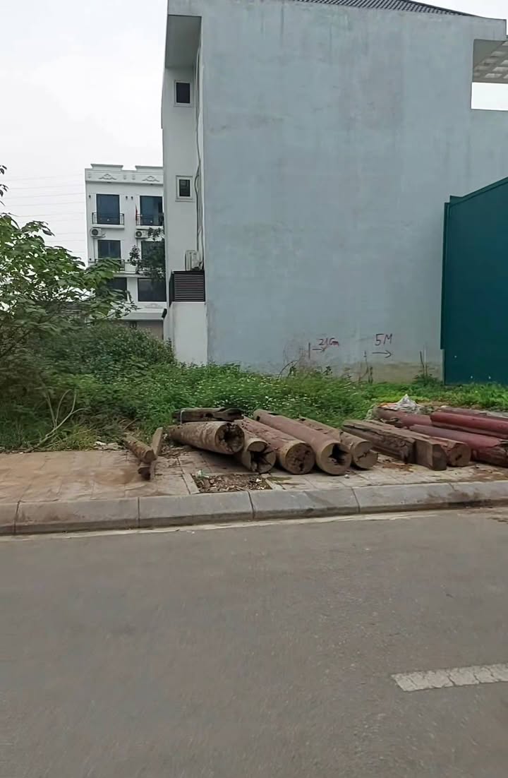 Đất đấu giá Trạm Mơm Yên Nghĩa 60m² giá 10 tỷ - Vị trí đắc địa, ô tô tránh nhau!