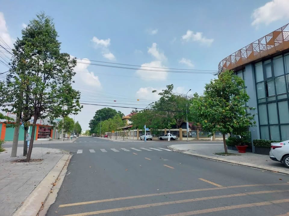 Đất mặt tiền Nguyễn Văn Bạch - 300m² giá 7.05 tỷ - Thích hợp kinh doanh