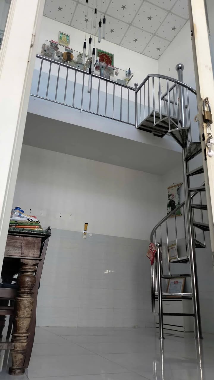 Nhà cho thuê Phường Hiệp Tân 3PN giá 2.5 triệu - Gần chợ Thanh Điền