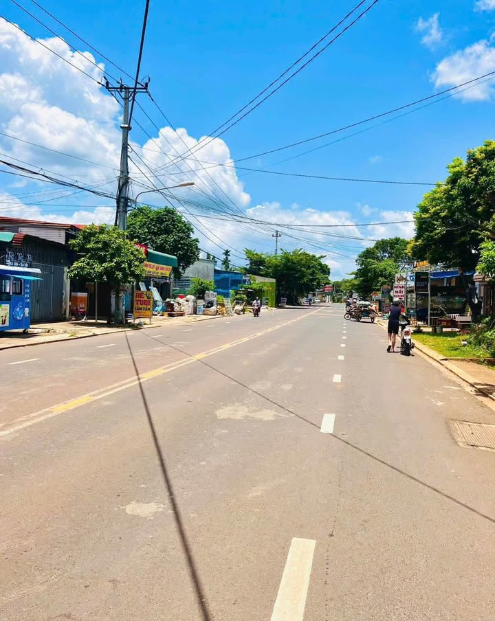 Lô đất mặt tiền Y Wang, xã Ea Kao, 611m² giá 7 tỷ - Kinh doanh ngay!