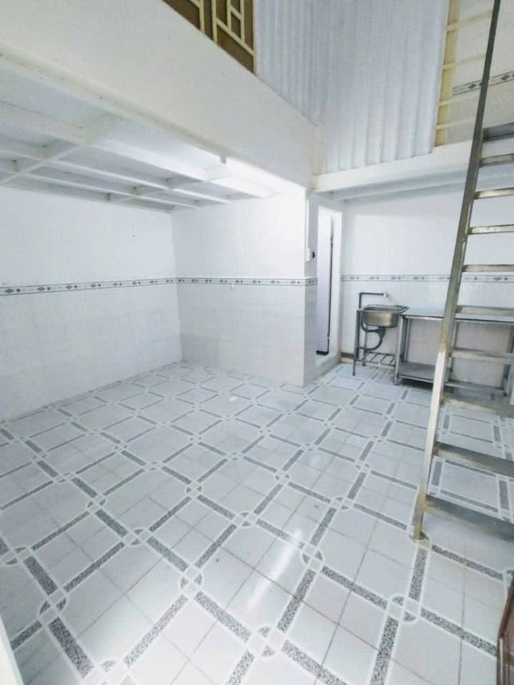 Phòng trọ Quận Ninh Kiều 35m² giá 1,7 triệu - An ninh tuyệt đối!