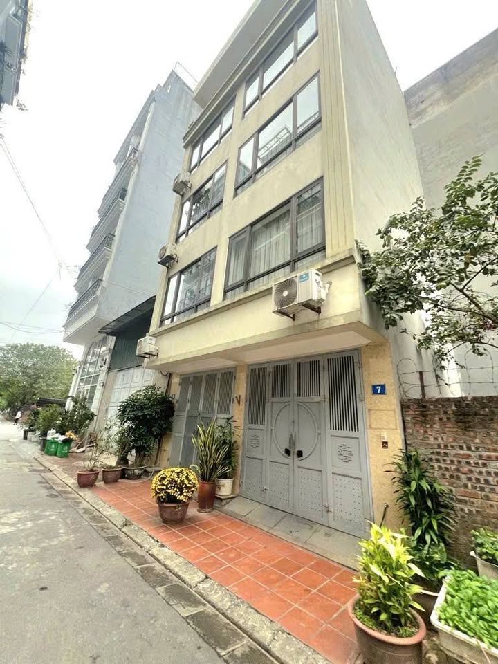 Nhà riêng Ngọc Thụy 90m² giá 25 tỷ - Địa điểm đắc địa, kinh doanh thuận lợi!
