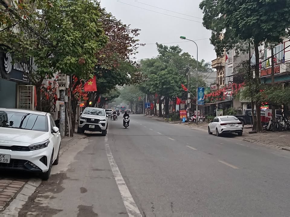 Nhà 6 tầng Nam Hồng 170m² giá thỏa thuận - Mặt phố kinh doanh sầm uất!