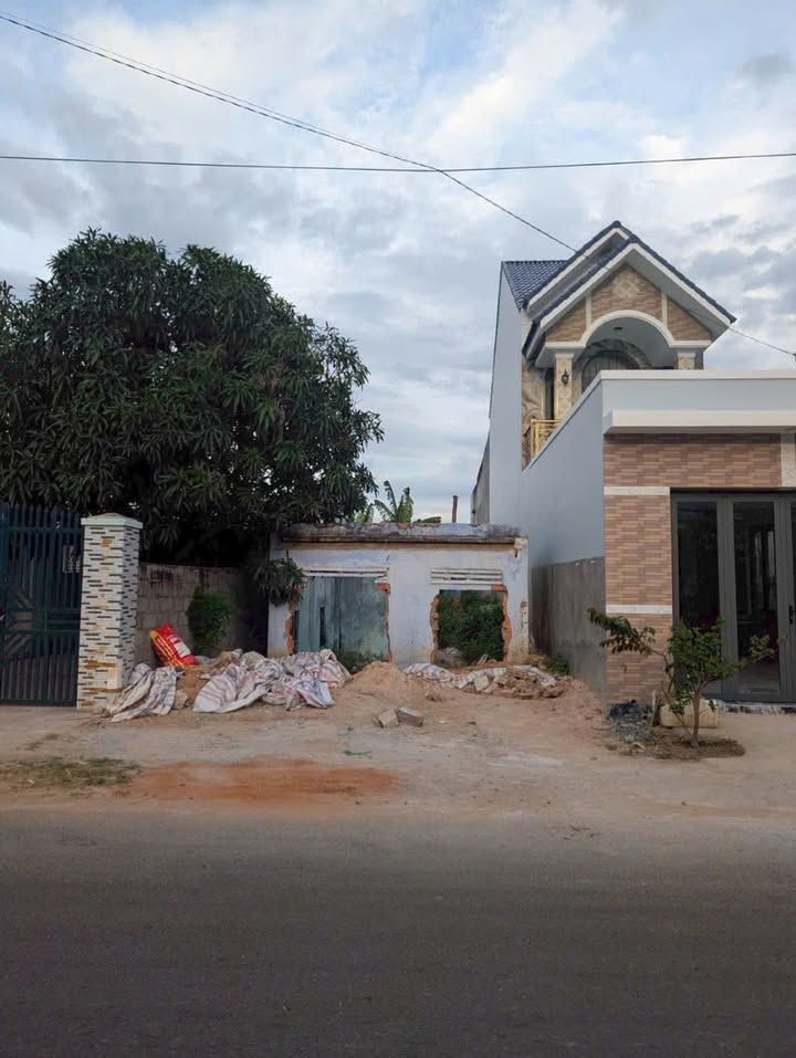 Đất mặt tiền Nhựa Phan Huy Ít, Phường Xuân An, 104m² giá 1.6 tỷ - Đầu tư sinh lời!