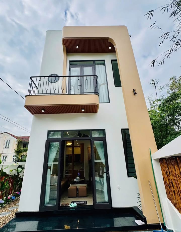 Nhà 2 Tầng Đường Thu Bồn, Huế 100m² giá 3.38 tỷ - Dọn Vào Ở Ngay!