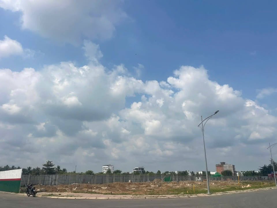 Đất nền góc 2 mặt tiền KDC Nam Long (9A) Cần Thơ 149.5m² giá 8.5 tỷ - Sổ hồng thổ cư chính chủ!