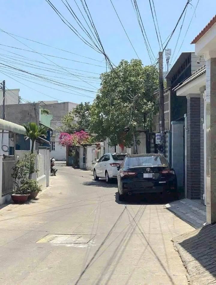 Nhà cấp 4 Phú Trinh, 86,5m² giá 2,5 tỷ - Sổ hồng riêng, nở hậu