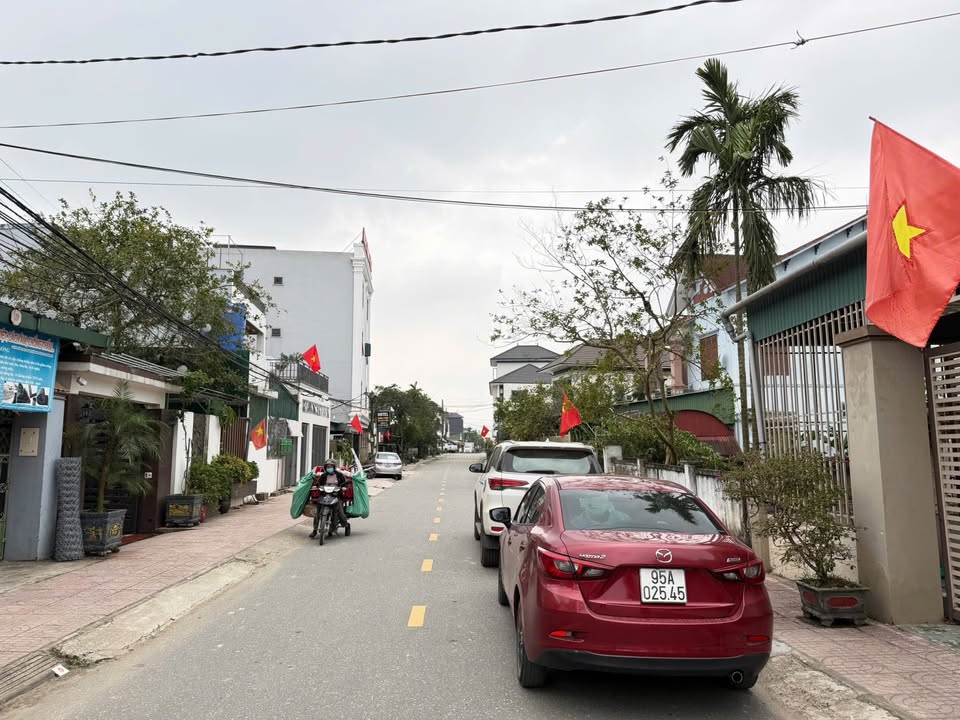 FrontHouse Đường Đông Lộ, TP Hà Tĩnh, 135m² - Đầu tư sinh lời ngay!