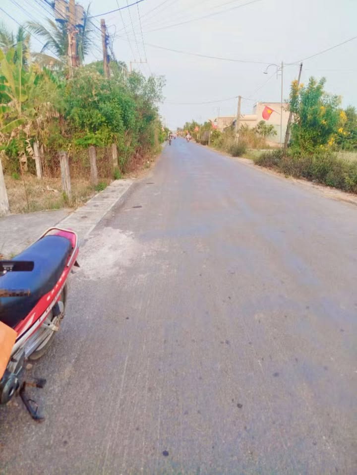 Đất nền đẹp tại Huyện Gò Công Tây 549m² giá 1.8 tỷ - Thích hợp kinh doanh!