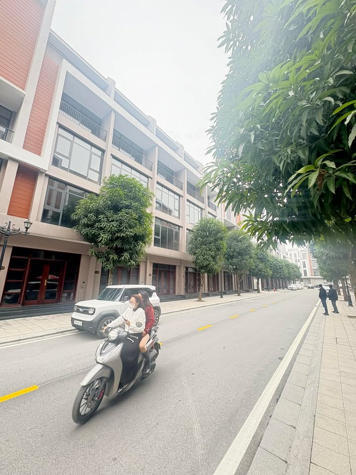 Townhouse Vinhomes Ocean Park 1,2,3 Hưng Yên 54m² giá 7.7 tỷ - Chính chủ cần bán gấp!