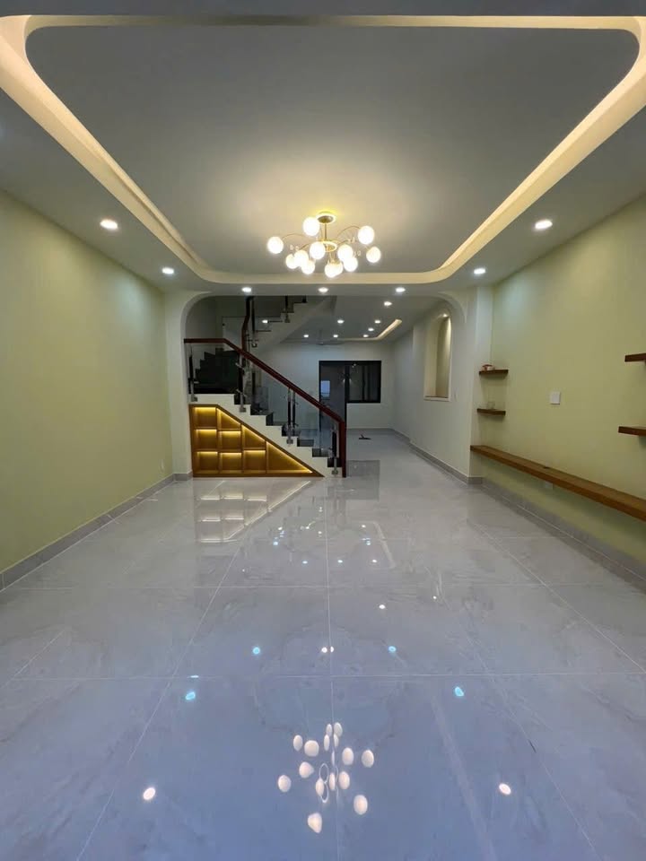 Nhà hẻm xe hơi phường Bình Trưng Đông, Thủ Đức 70m² giá 7.4 tỷ - Sẵn sàng vào ở!