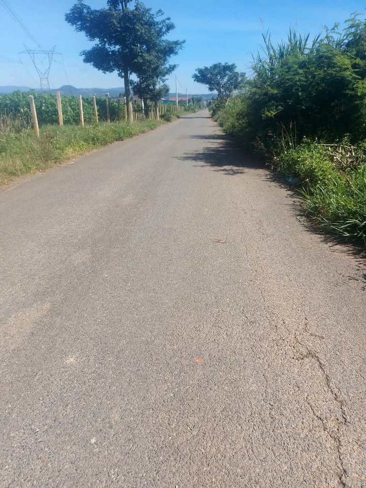 Đất nền đường Tân Tiến, xã Tân Văn, 100m² giá 2.2 tỷ - Sổ hồng chính chủ!